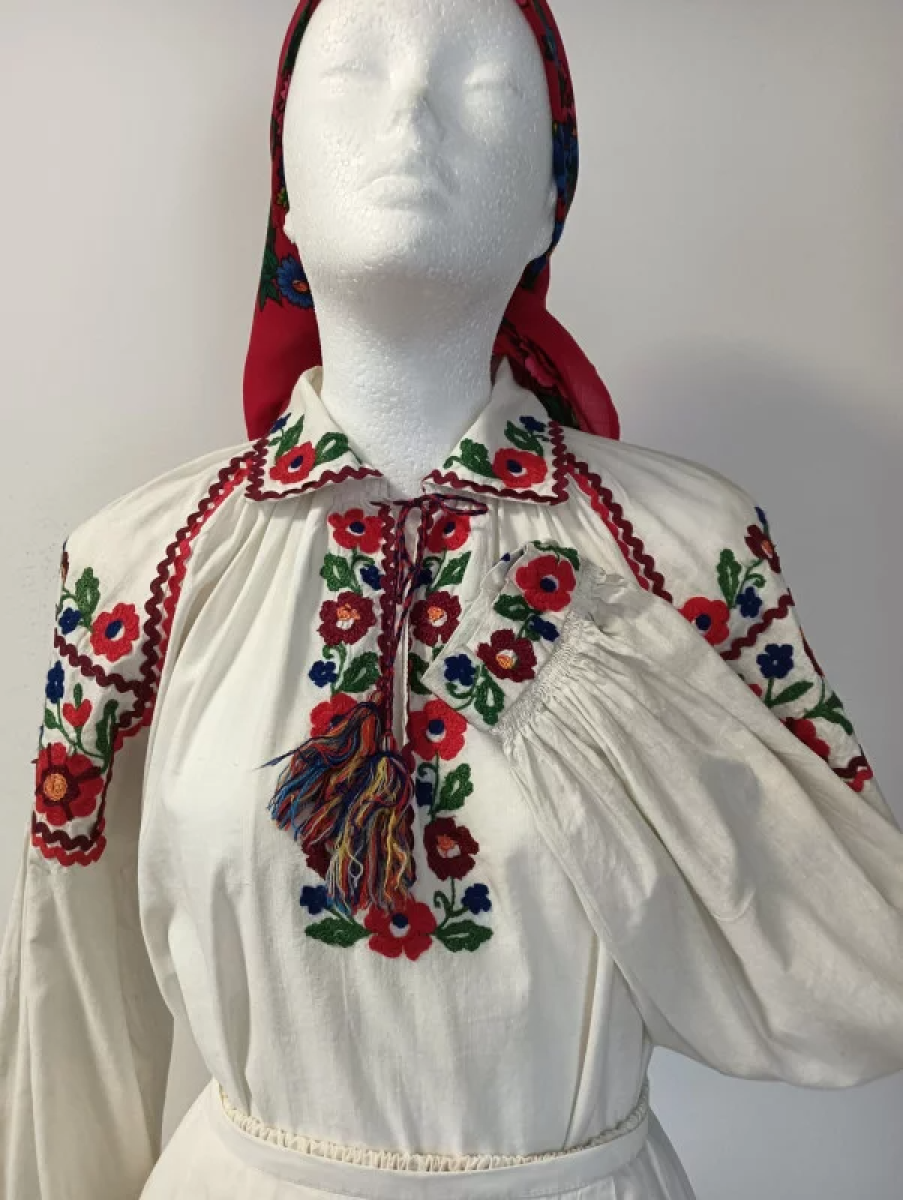 bluzka-damska-stylizowana-ukrainska.2_l