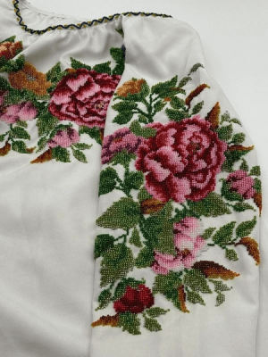 bluzka-wyszywana-koralikami-w-kwiaty.11_l