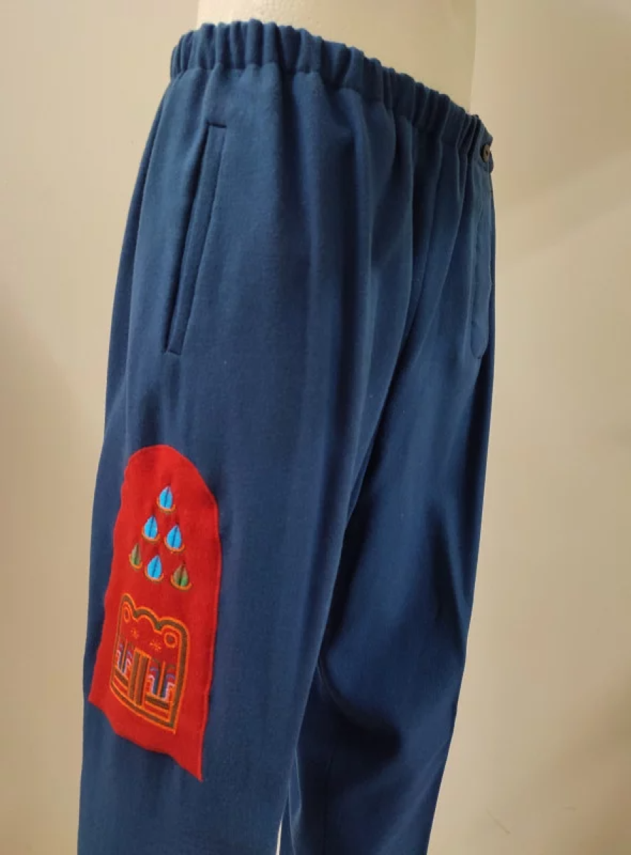 spodnie-rzeszowskie-z-czerwonym-oblamkiem.1_l